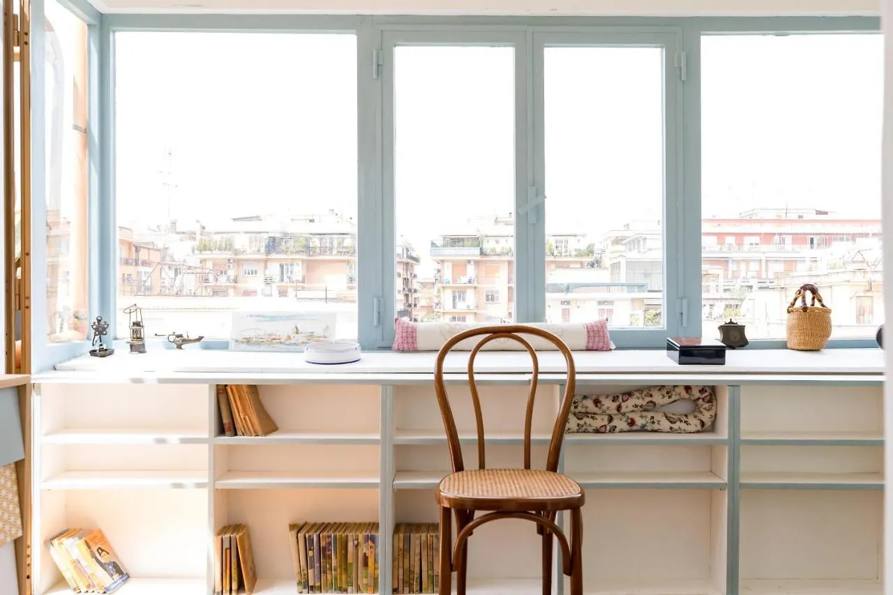 Apartment Rome Top Floor With Terrace Italy